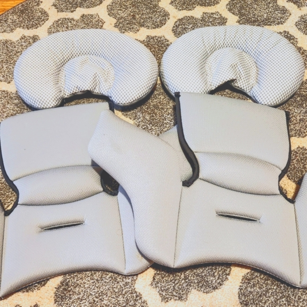 Chicco Keyfit 35 head & body insert replacement parts_ infant carseat_ padding